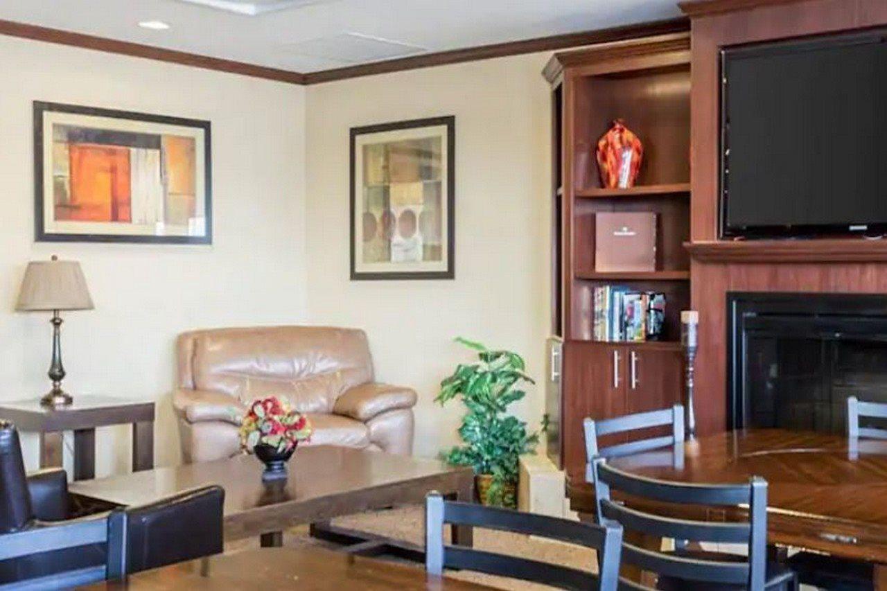 Mainstay Suites Minot Ngoại thất bức ảnh