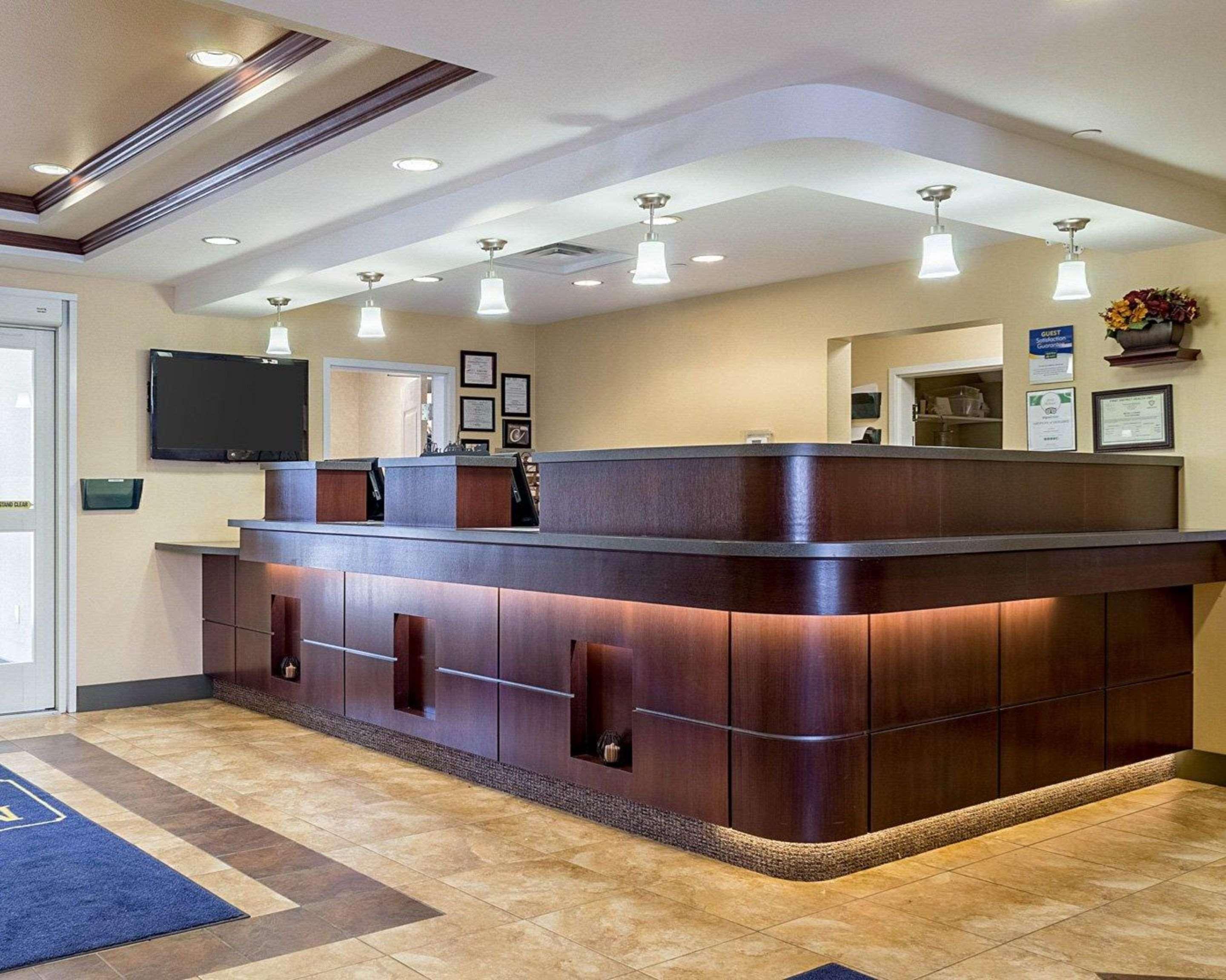 Mainstay Suites Minot Ngoại thất bức ảnh