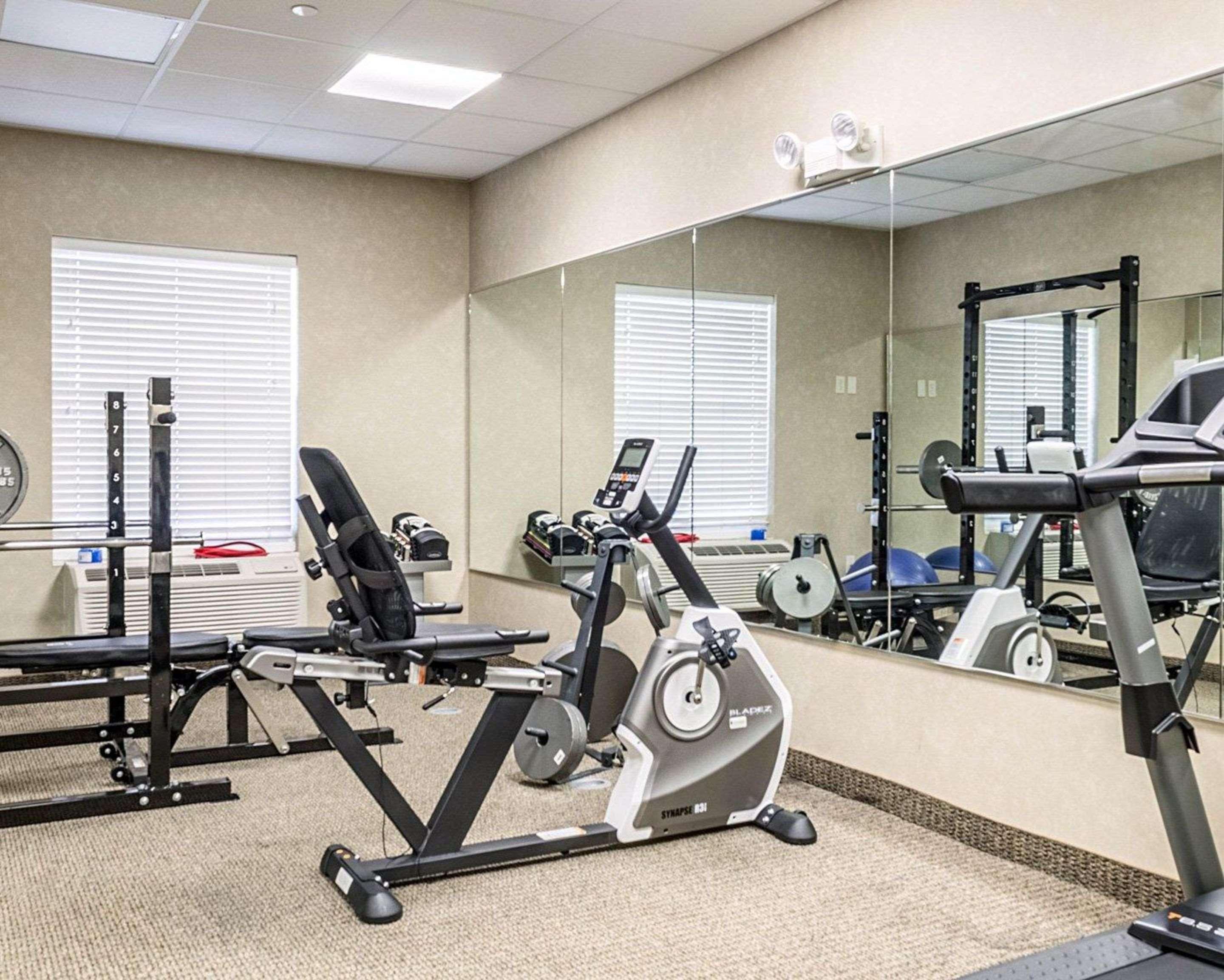 Mainstay Suites Minot Ngoại thất bức ảnh