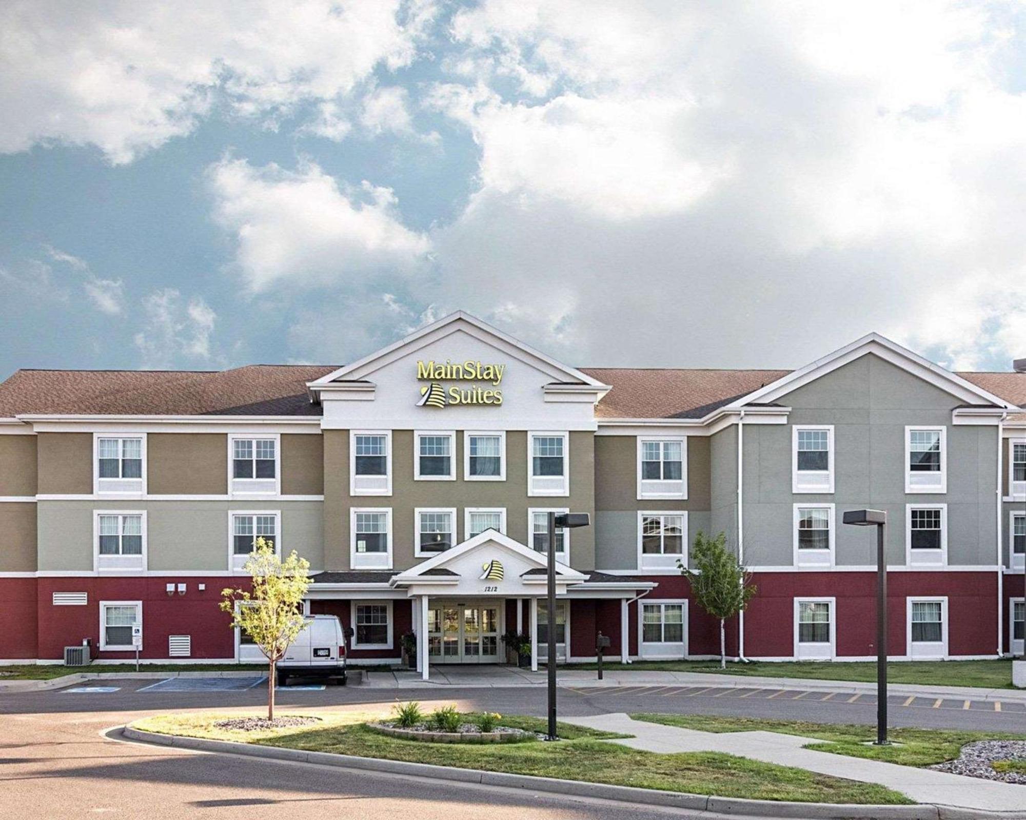 Mainstay Suites Minot Ngoại thất bức ảnh