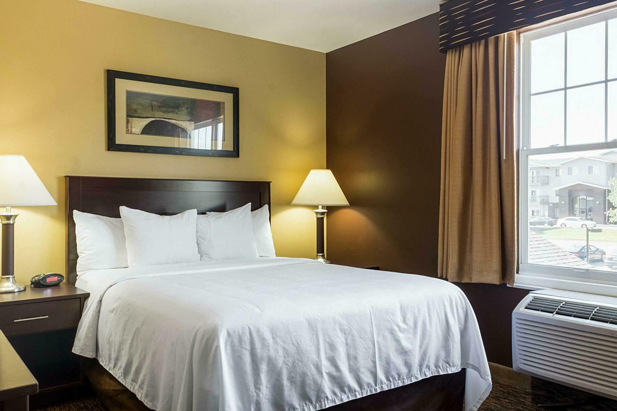 Mainstay Suites Minot Ngoại thất bức ảnh